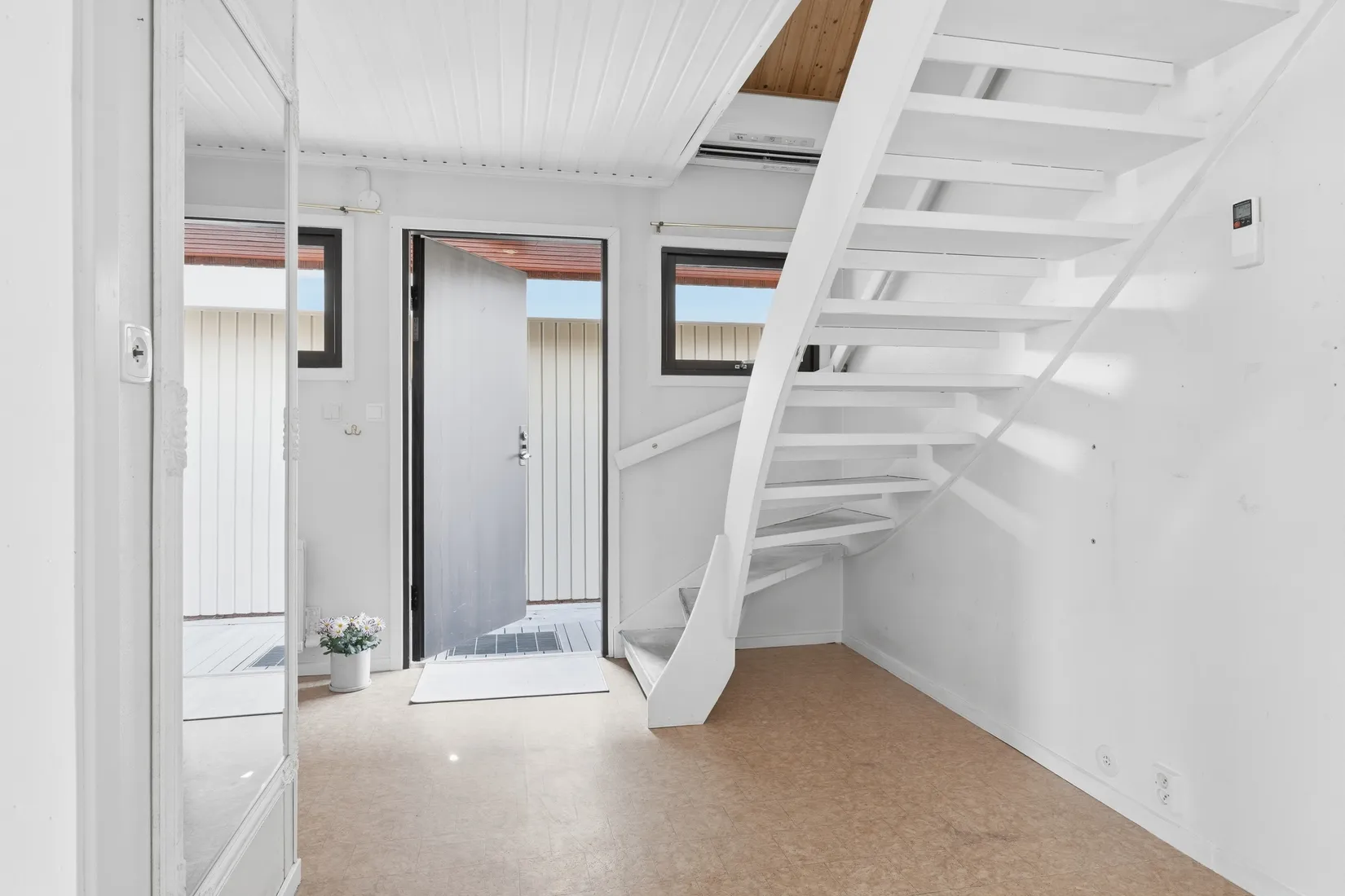 Radhus, Svärmarevägen 76, Fresta, Upplands Väsby