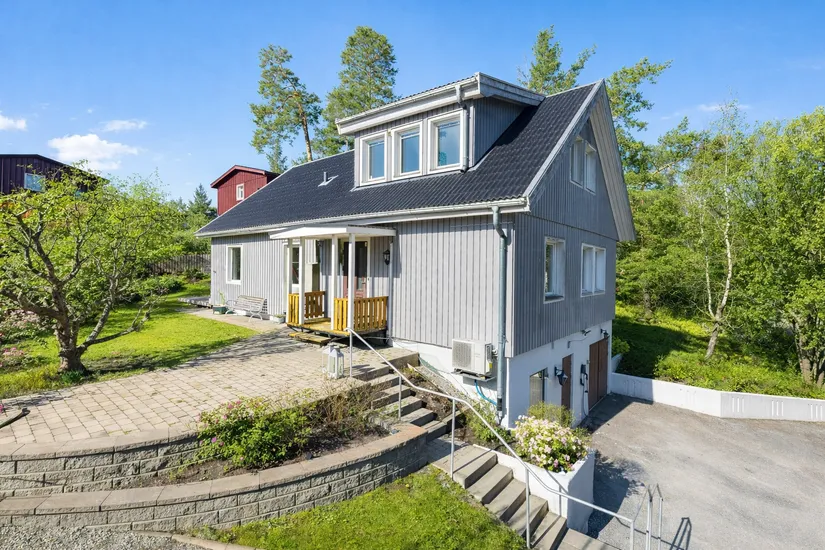 Villa, Fyrklöversbackarna 17, Hässelby Södra Villastad, Stockholm