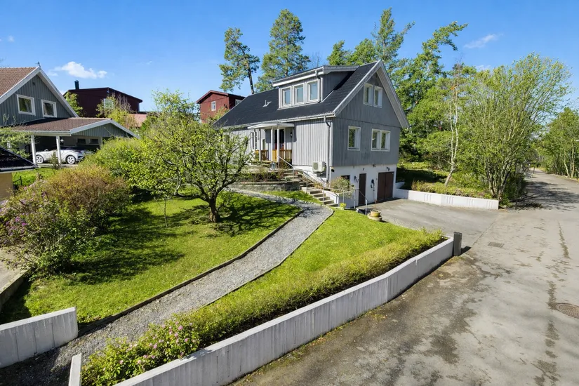 Villa, Fyrklöversbackarna 17, Hässelby Södra Villastad, Stockholm