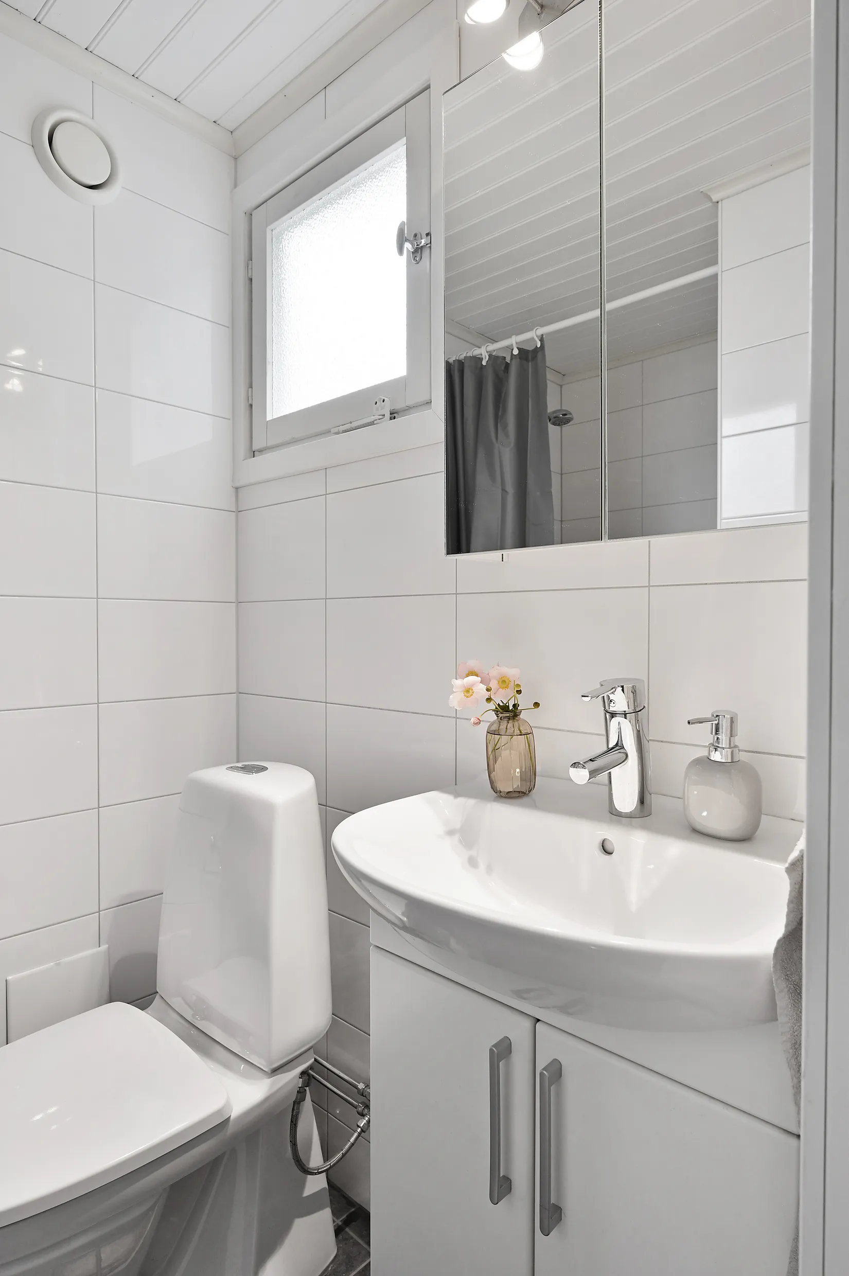 Radhus, Östergökssvängen 31, Spånga Nälsta, Stockholm