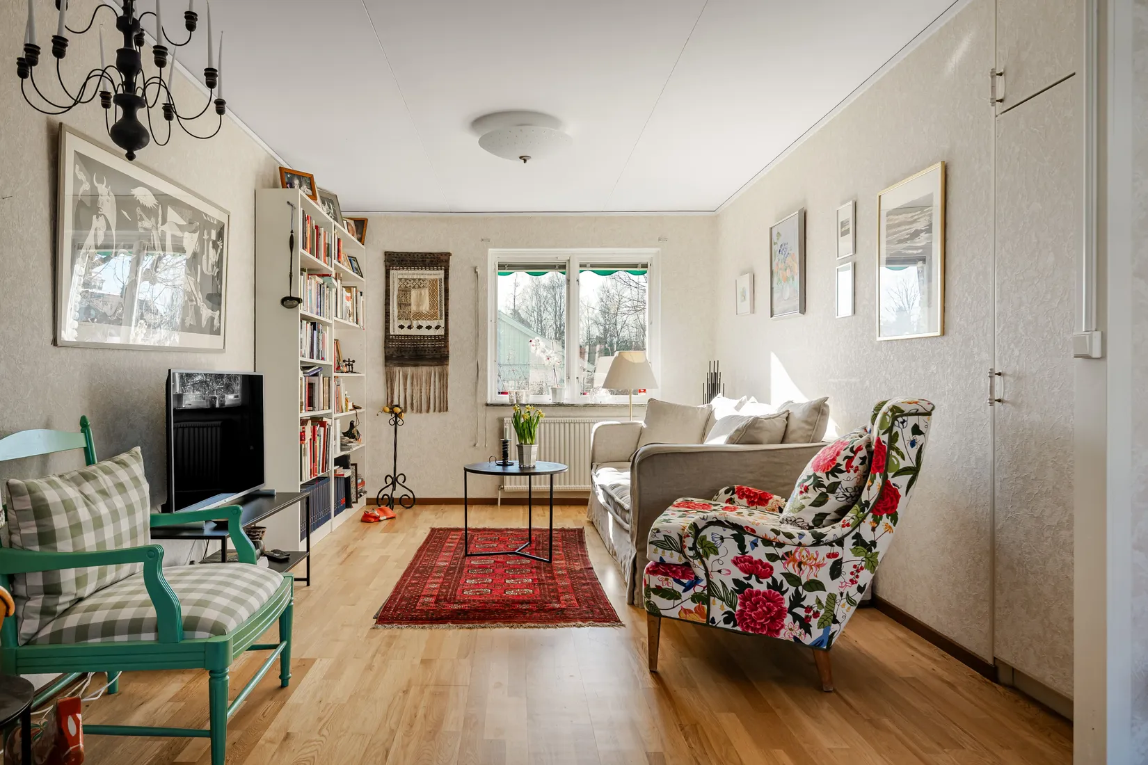 Villa, Hjälmsjögatan 10, Katrineholm Öster, Katrineholm