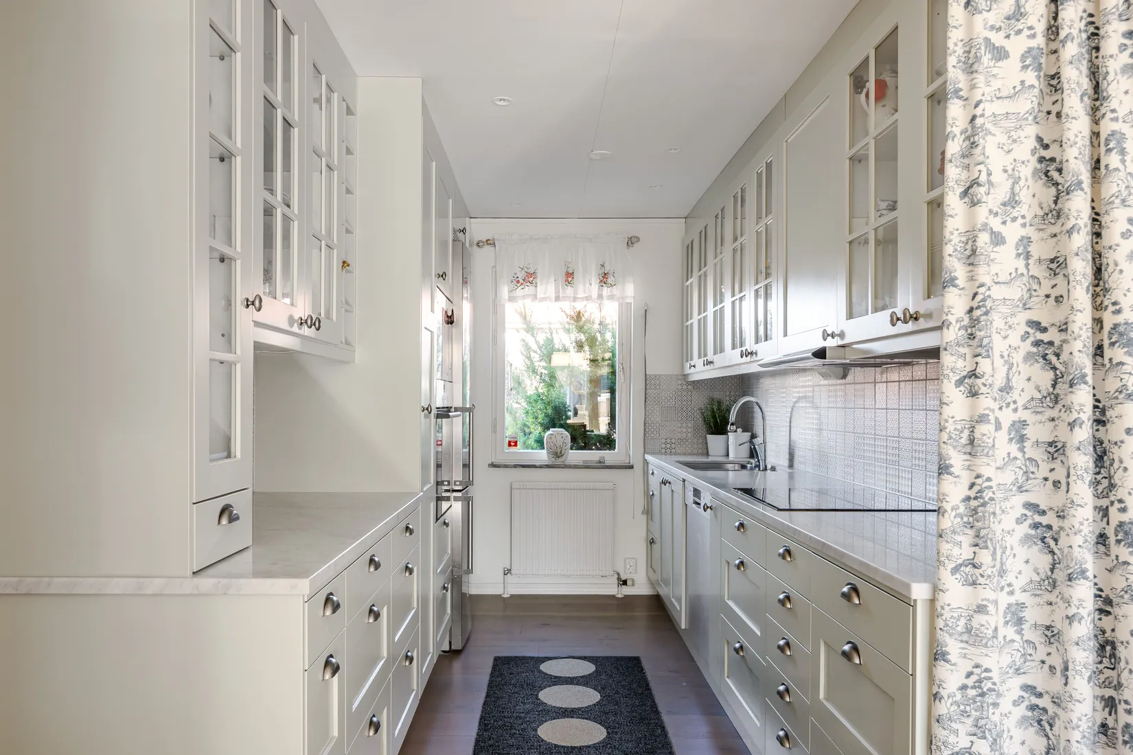 Villa, Hjälmsjögatan 10, Katrineholm Öster, Katrineholm