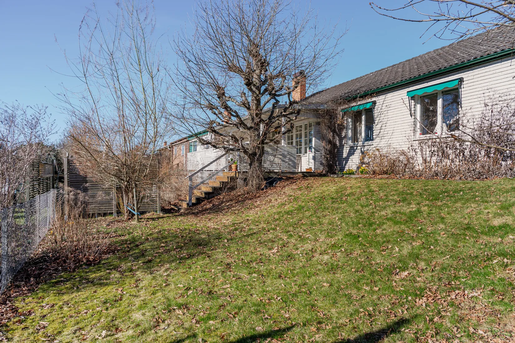 Villa, Hjälmsjögatan 10, Katrineholm Öster, Katrineholm