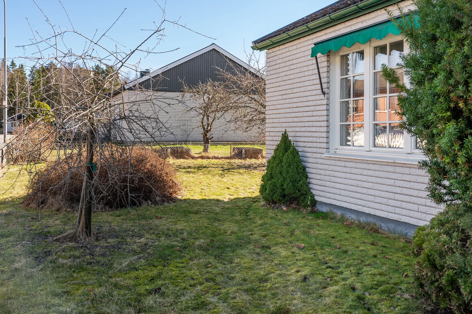 Villa, Hjälmsjögatan 10, Katrineholm Öster, Katrineholm