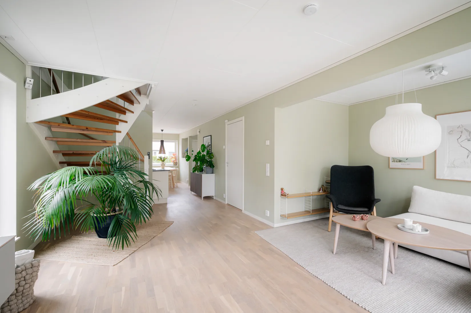 Radhus, Lillmossvägen 16A, Norrboda, Upplands-Bro