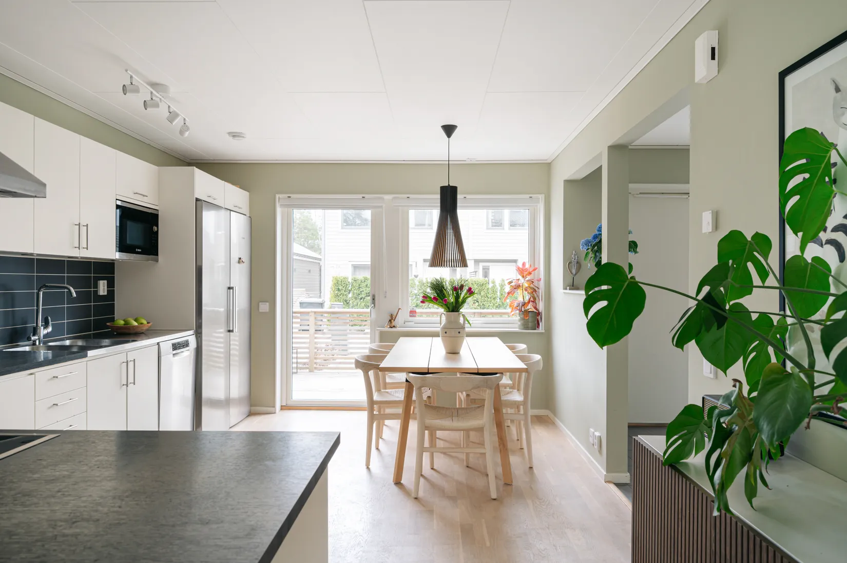 Radhus, Lillmossvägen 16A, Norrboda, Upplands-Bro