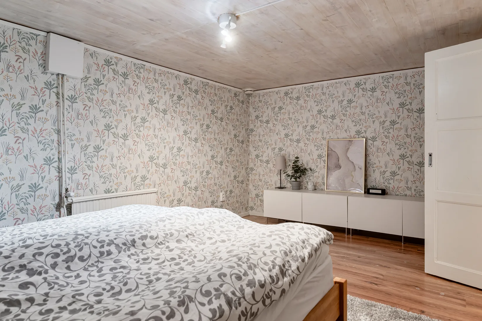 Bostadsrätt, Radhus, Linnévägen 9E, Oppeby, Nyköping