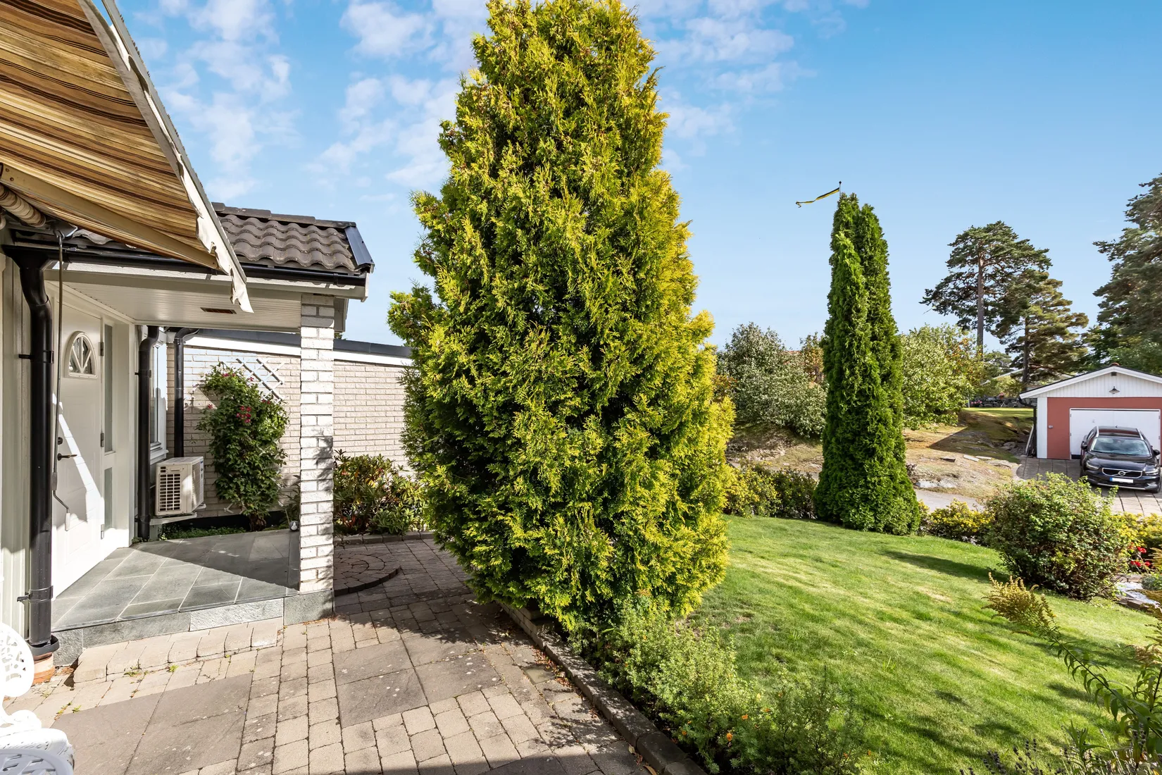 Radhus, Tallåsvägen 36, Tallåsen/Centralt, Strängnäs