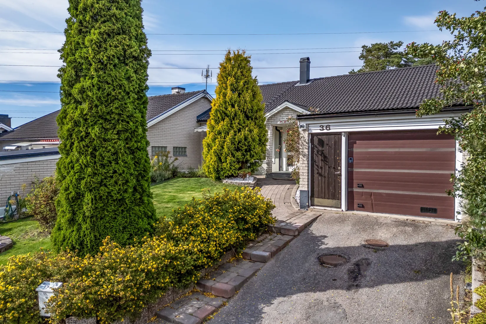 Radhus, Tallåsvägen 36, Tallåsen/Centralt, Strängnäs