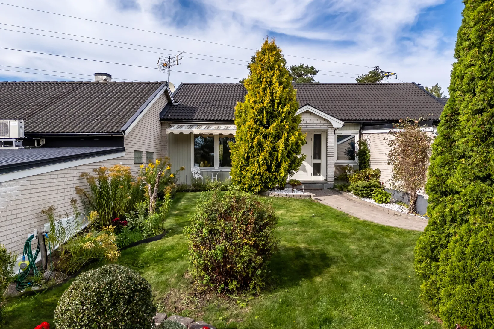 Radhus, Tallåsvägen 36, Tallåsen/Centralt, Strängnäs