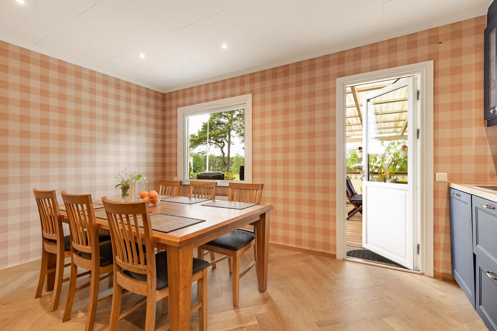Radhus, Tallåsvägen 36, Tallåsen/Centralt, Strängnäs