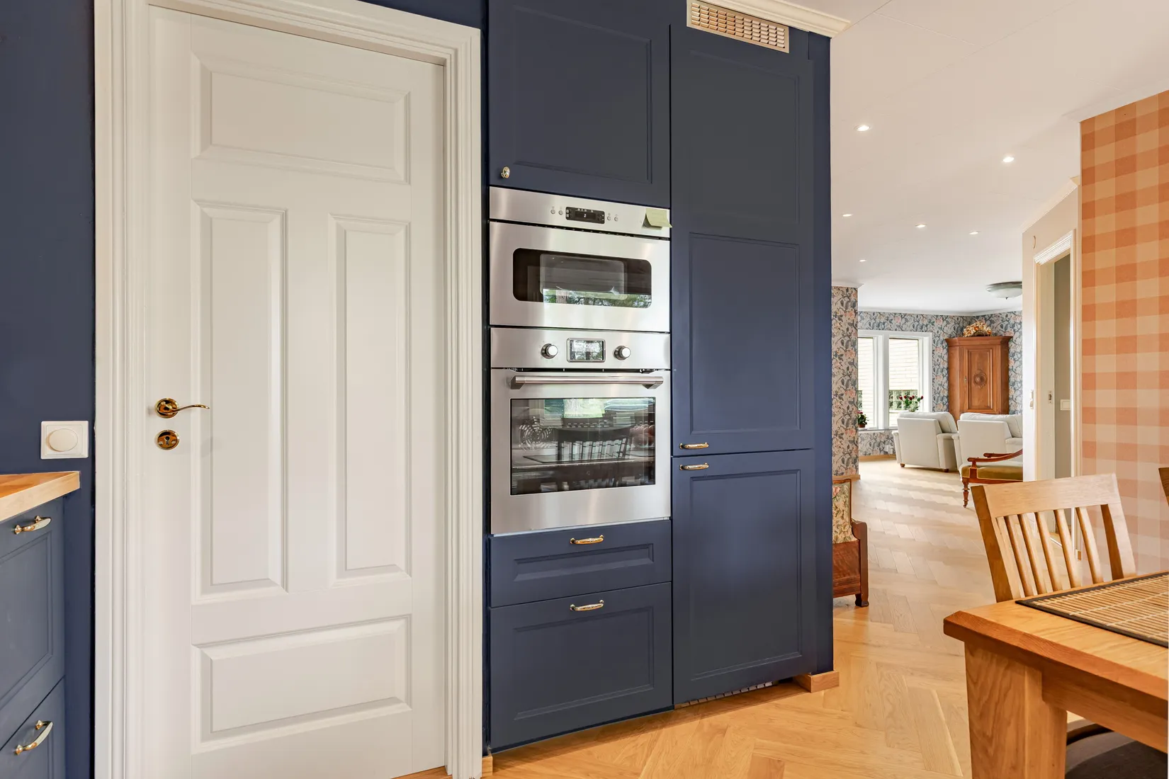 Radhus, Tallåsvägen 36, Tallåsen/Centralt, Strängnäs