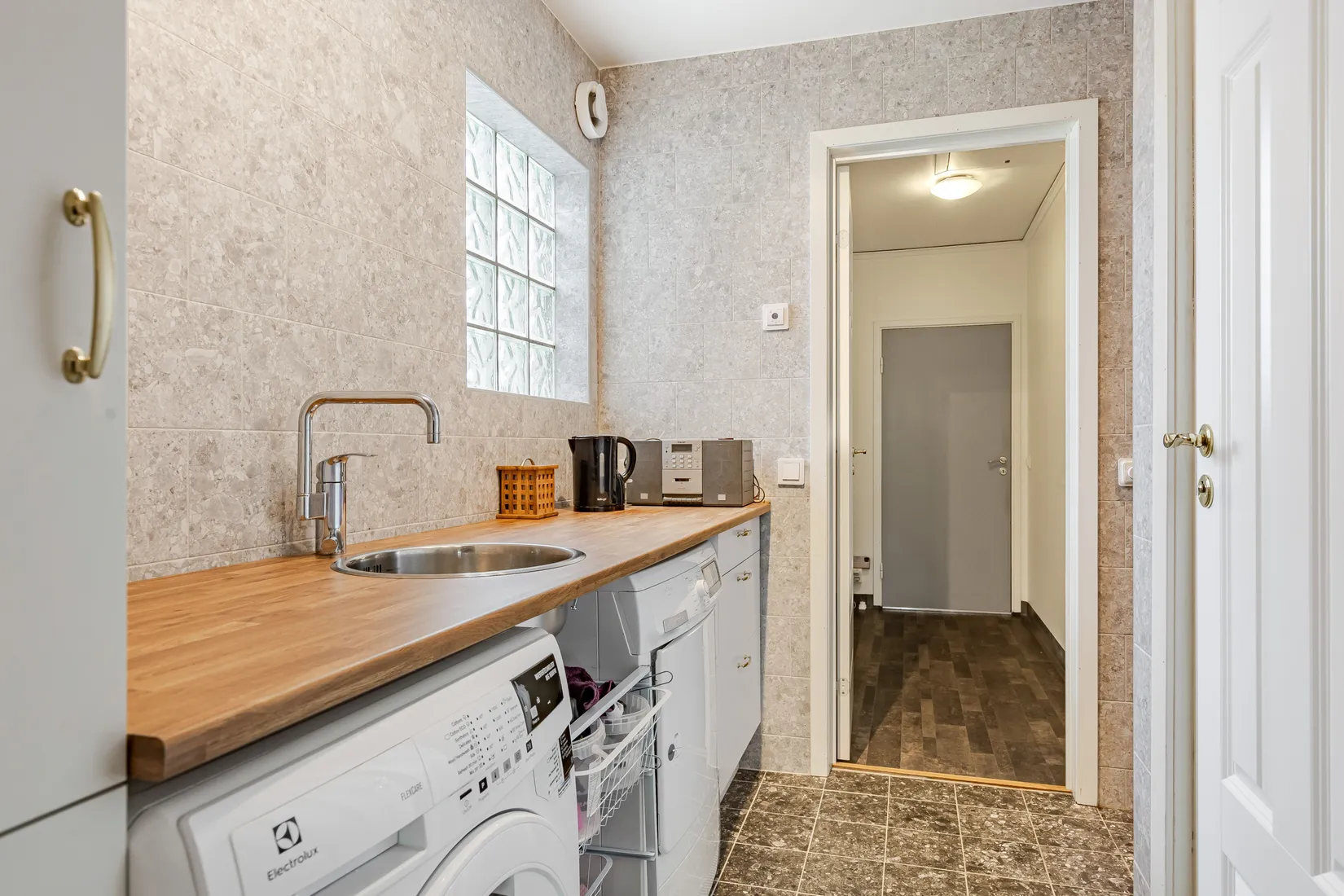 Radhus, Tallåsvägen 36, Tallåsen/Centralt, Strängnäs