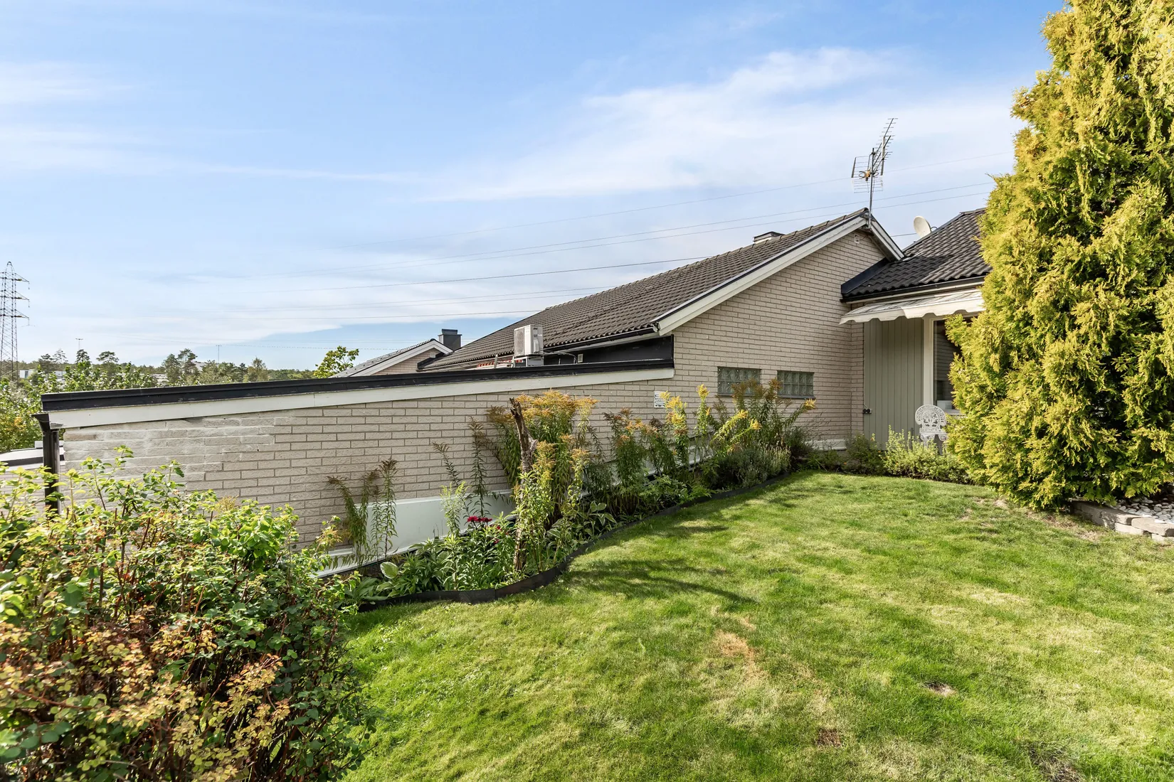 Radhus, Tallåsvägen 36, Tallåsen/Centralt, Strängnäs