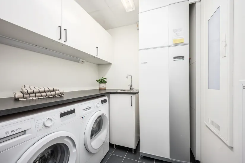 Radhus, Fingerharvsvägen 42, Nedersta, Haninge