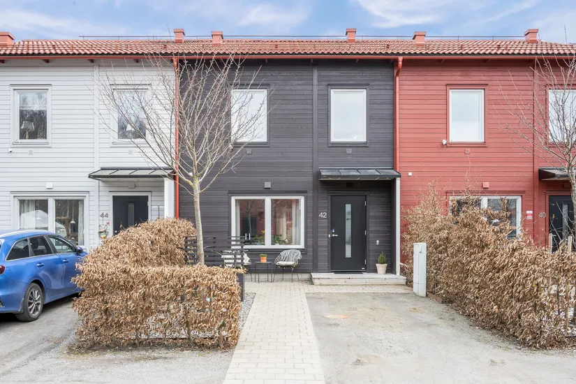 Radhus, Fingerharvsvägen 42, Nedersta, Haninge