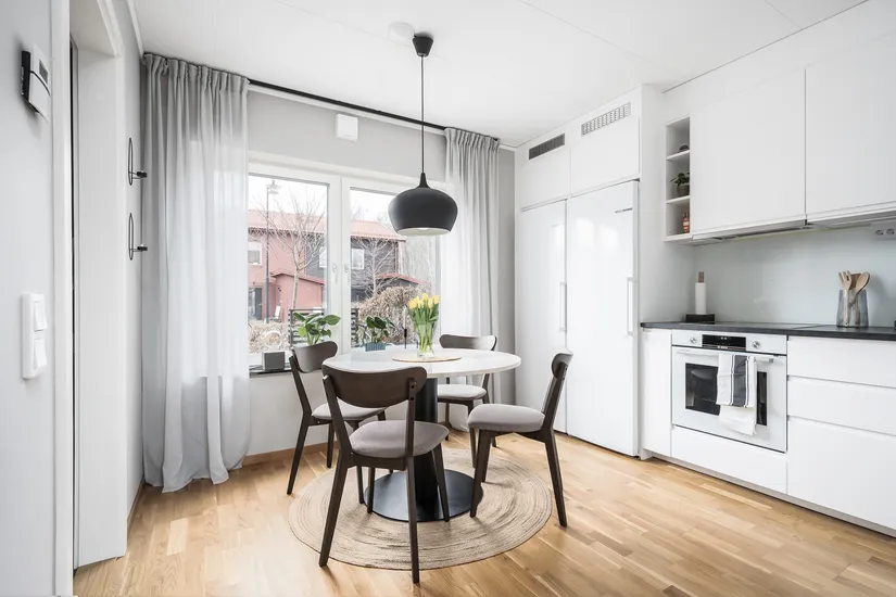 Radhus, Fingerharvsvägen 42, Nedersta, Haninge