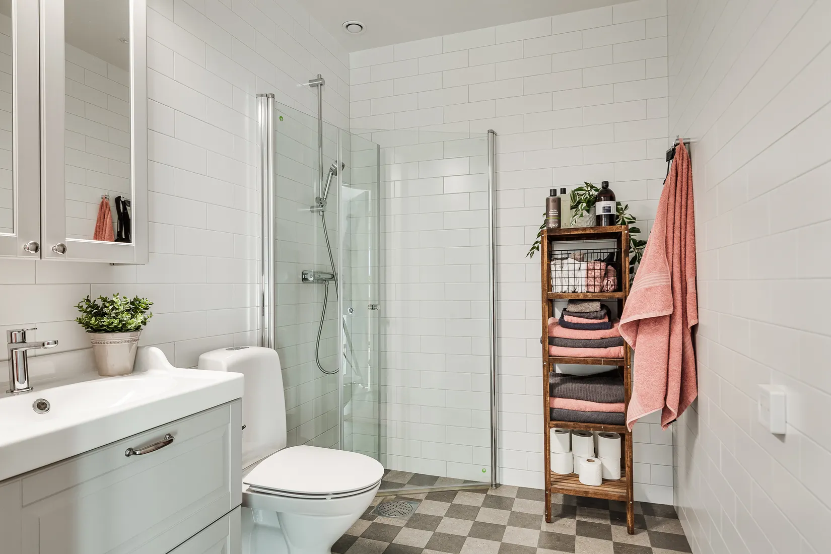 Bostadsrätt, Radhus, Gyllenstiernas allé 19, Steninge Slottsby, Sigtuna