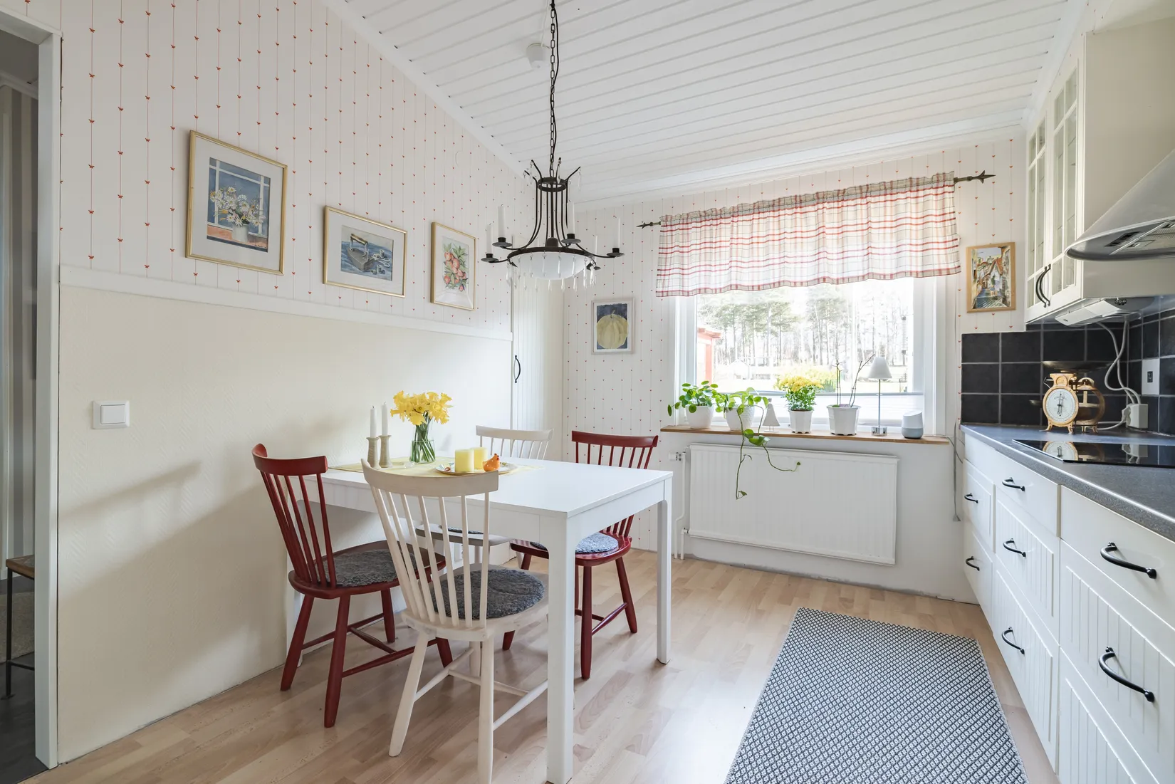 Radhus, Magasinsvägen 30, Kristinehamn