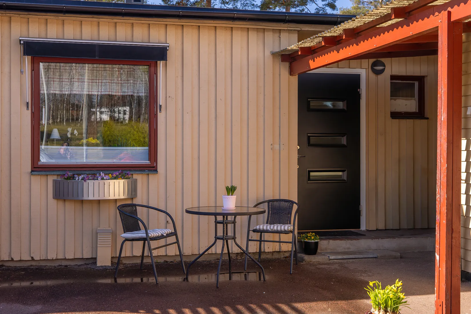 Radhus, Magasinsvägen 30, Kristinehamn