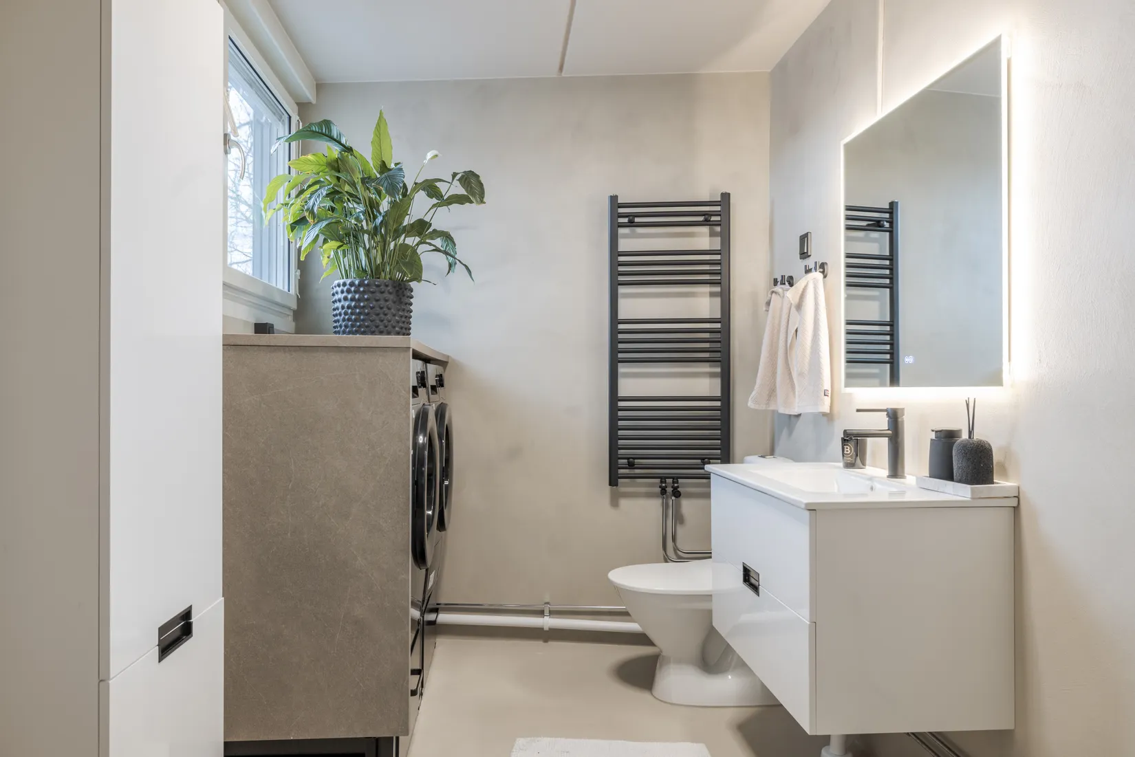 Bostadsrätt, Åkerbyvägen 98, Storstugan, Täby