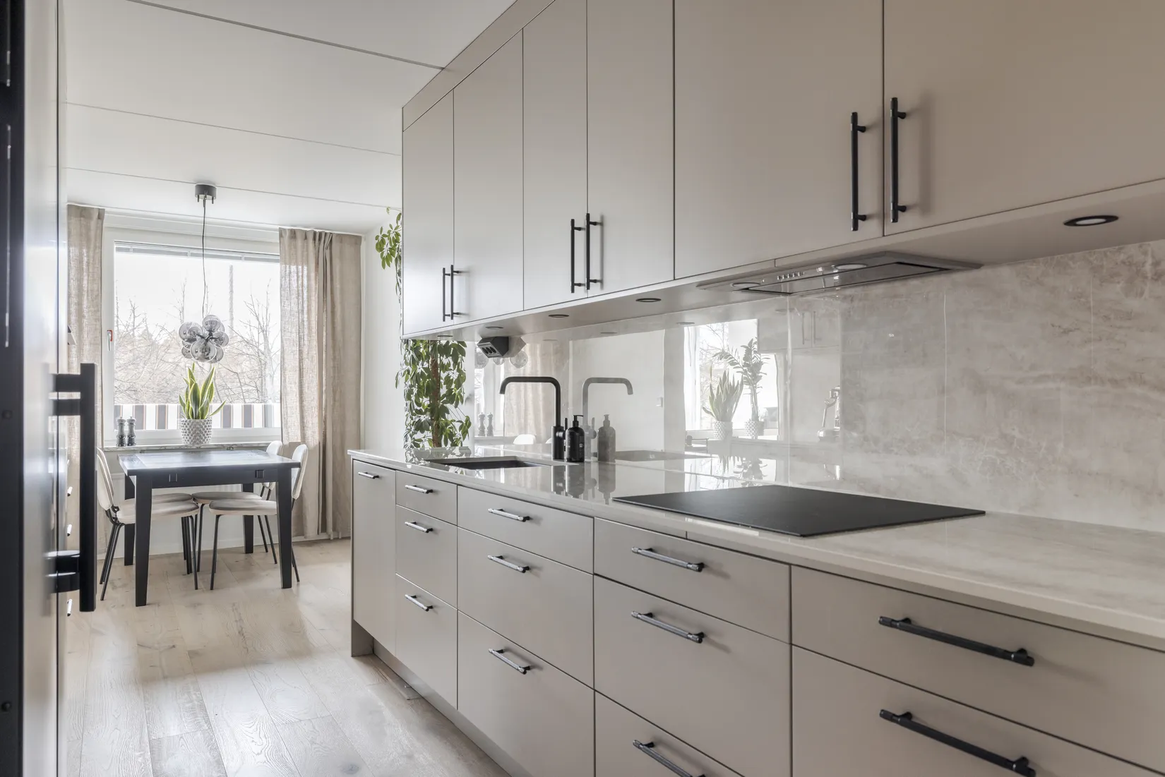 Bostadsrätt, Åkerbyvägen 98, Storstugan, Täby