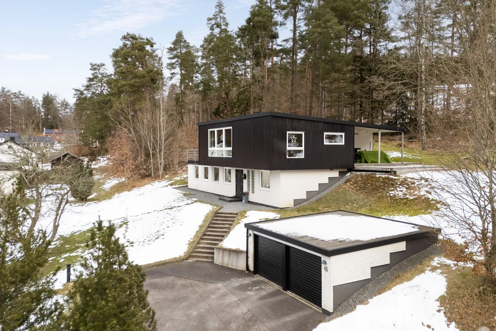 Villa, Kyrkogatan 46, Kinna, Mark