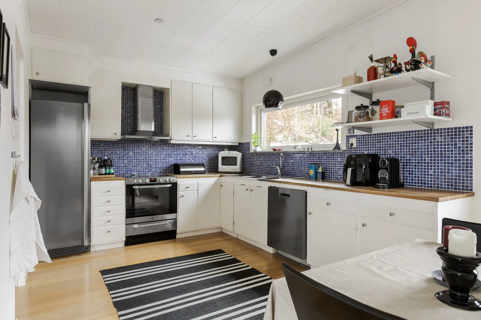 Villa, Kyrkogatan 46, Kinna, Mark