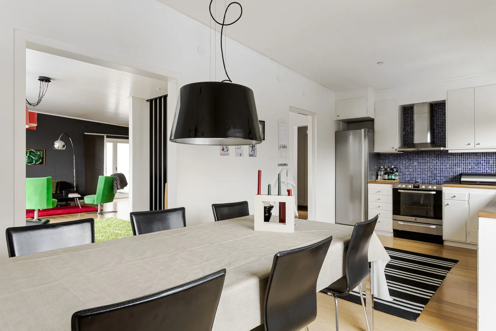 Villa, Kyrkogatan 46, Kinna, Mark