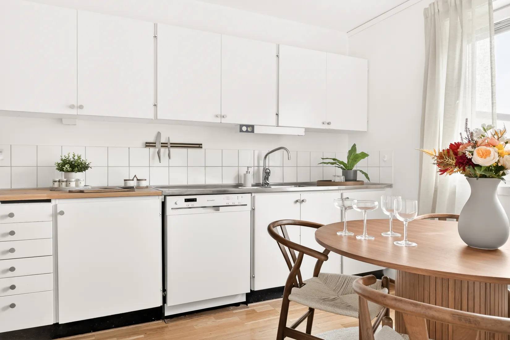 Bostadsrätt, Kyrkbacken 9, Hagalund, Solna