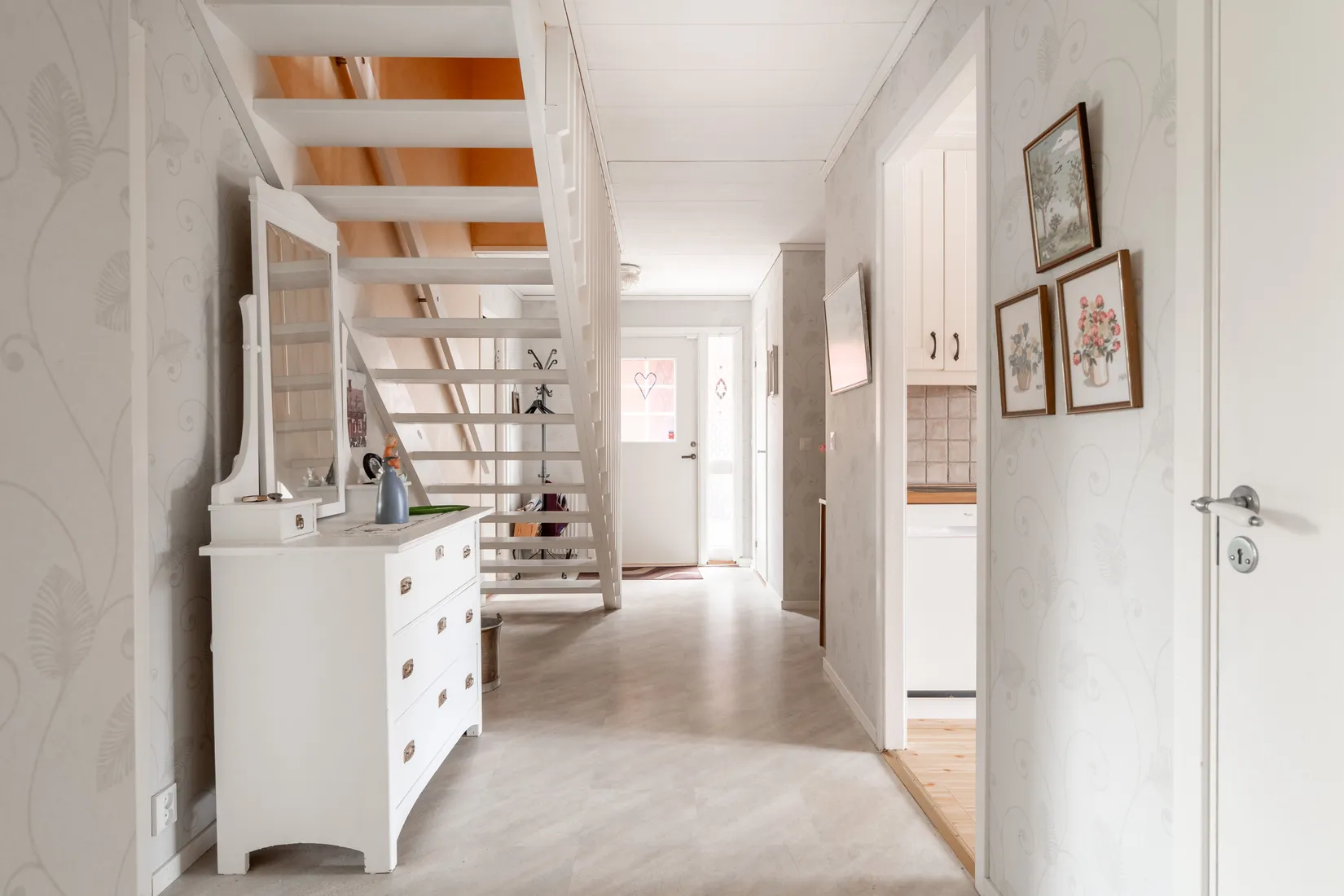 Villa, Stenbocksvägen 8, Tierp