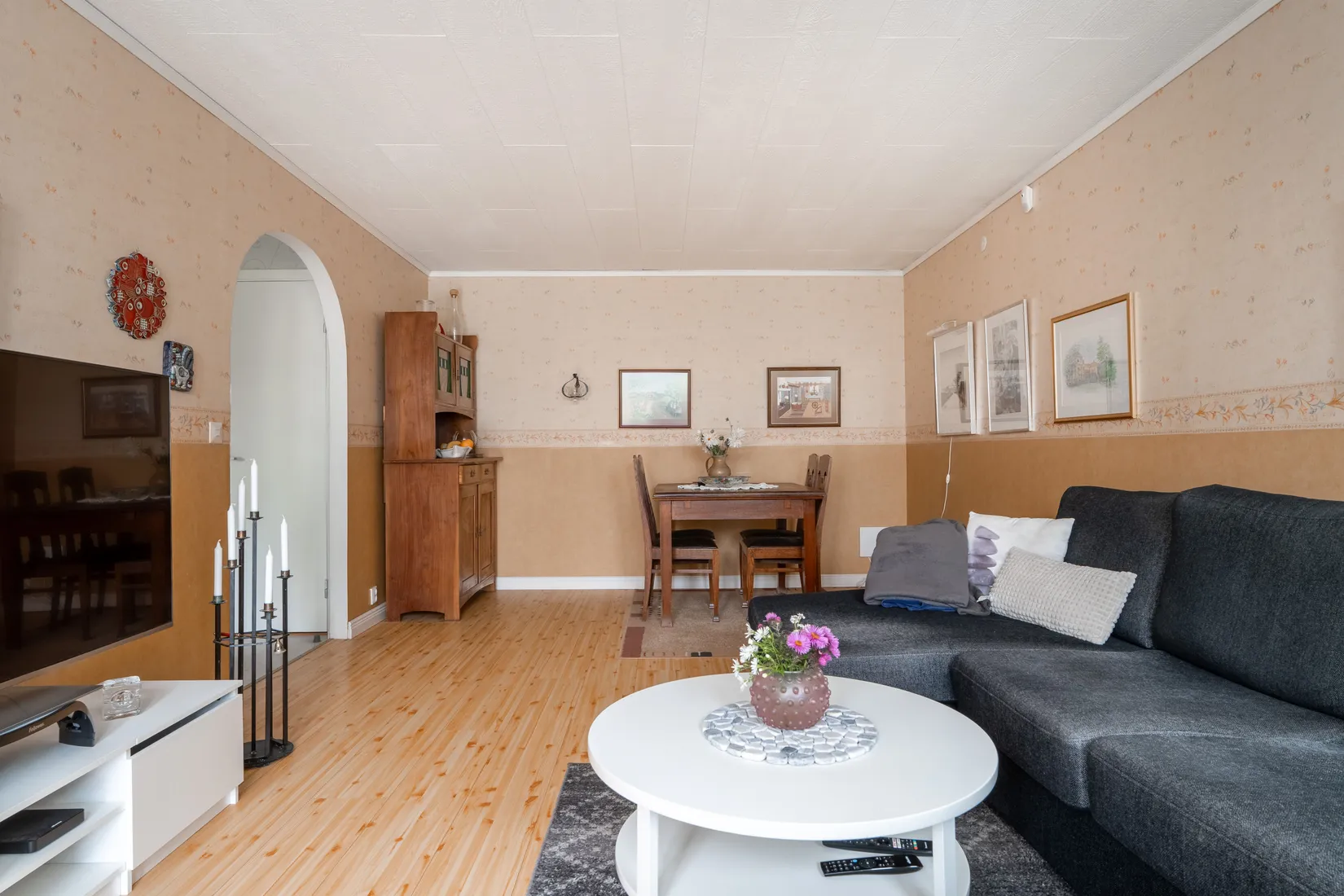 Villa, Stenbocksvägen 8, Tierp