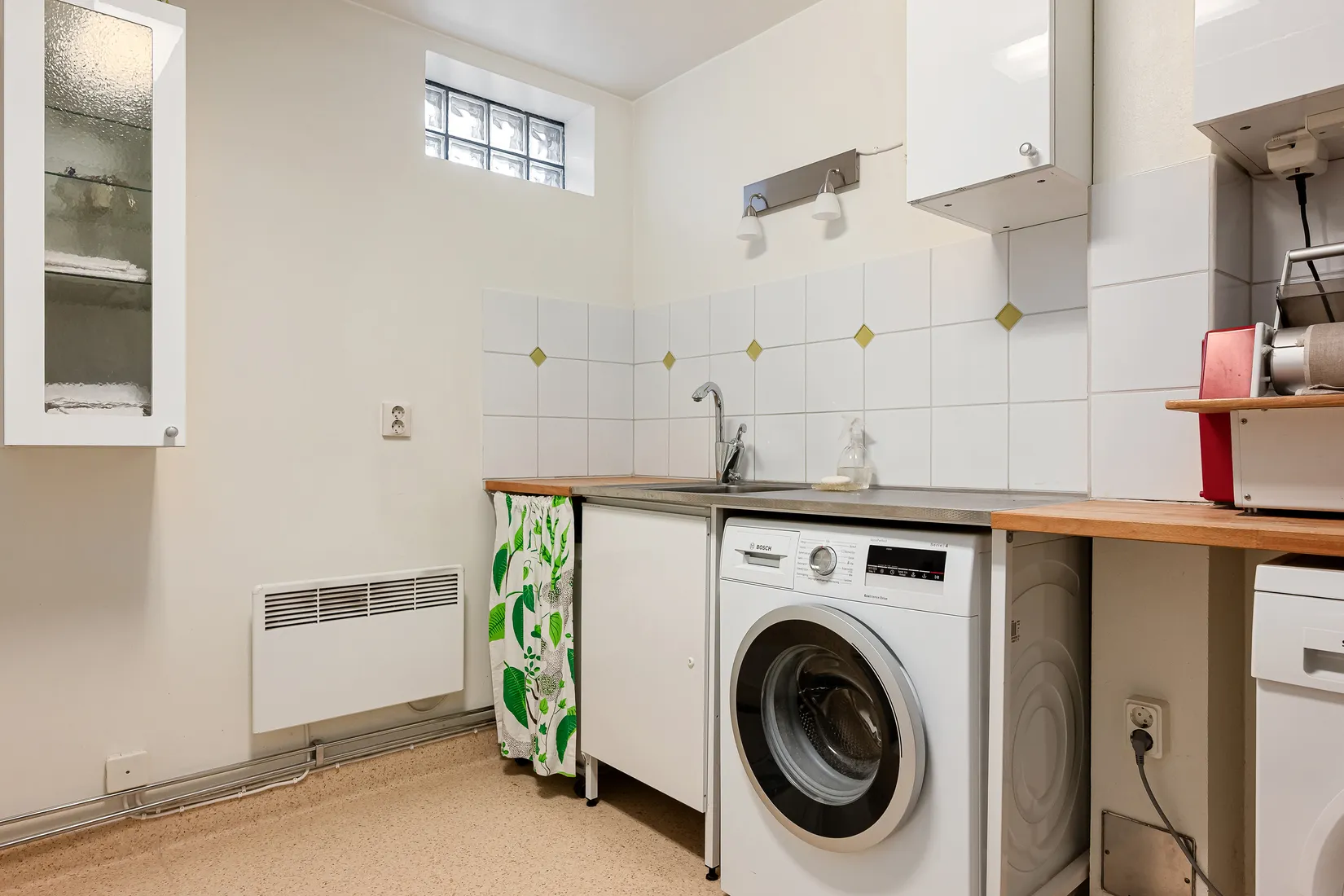 Villa, Radhus, Vattengränd 18, Väster, Nyköping