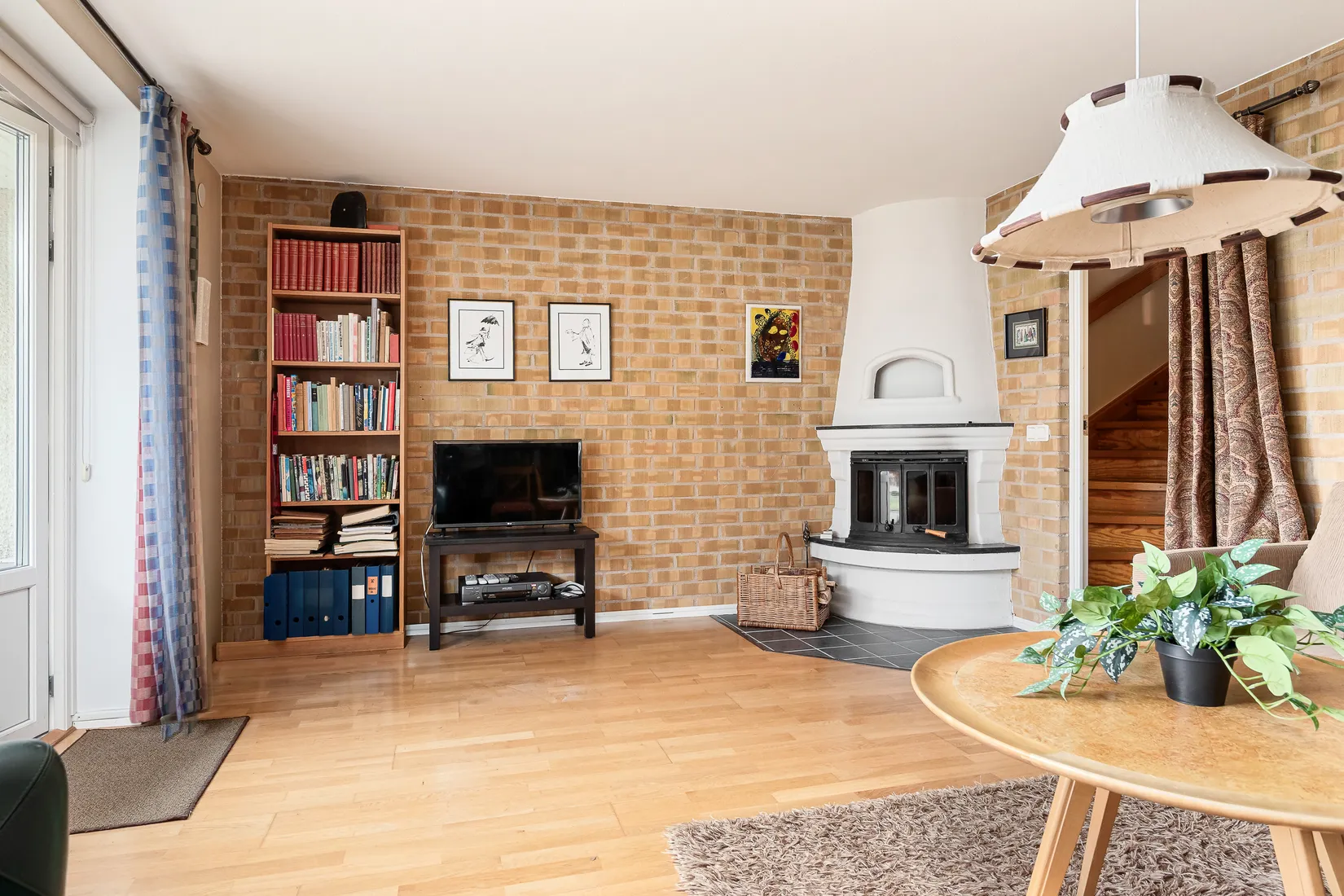 Villa, Radhus, Vattengränd 18, Väster, Nyköping