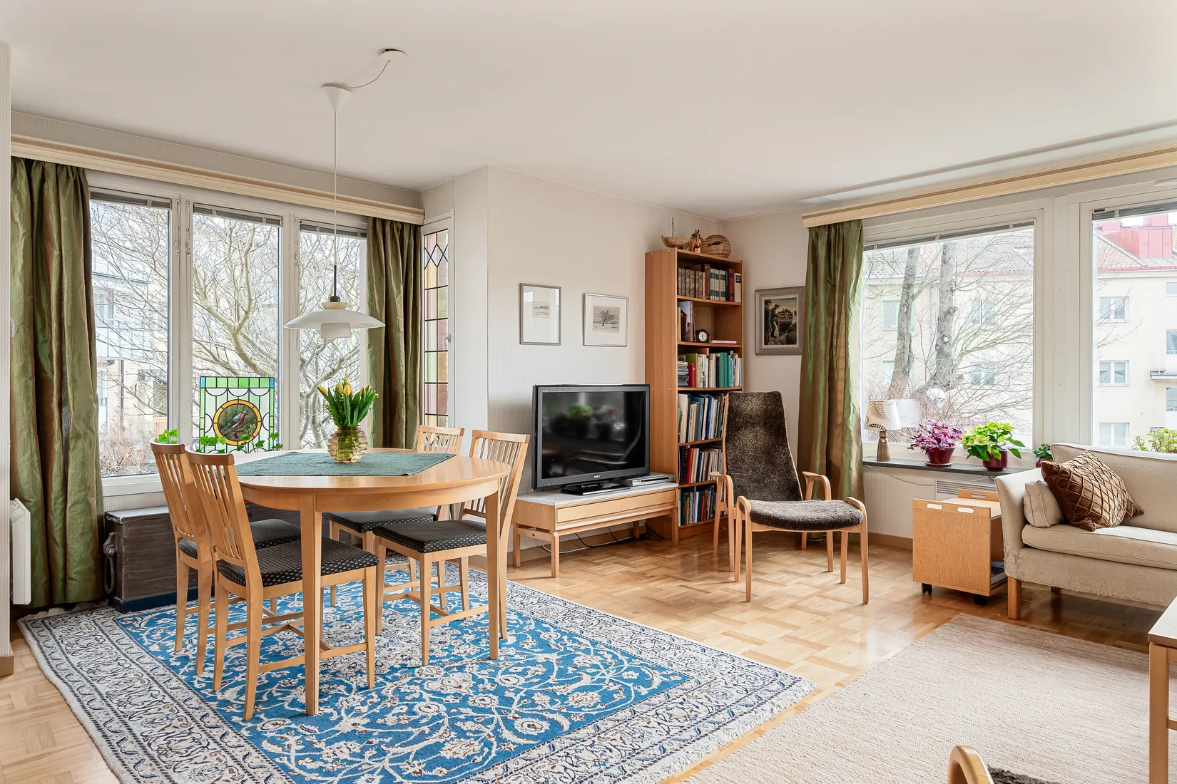 Villa, Radhus, Vattengränd 18, Väster, Nyköping