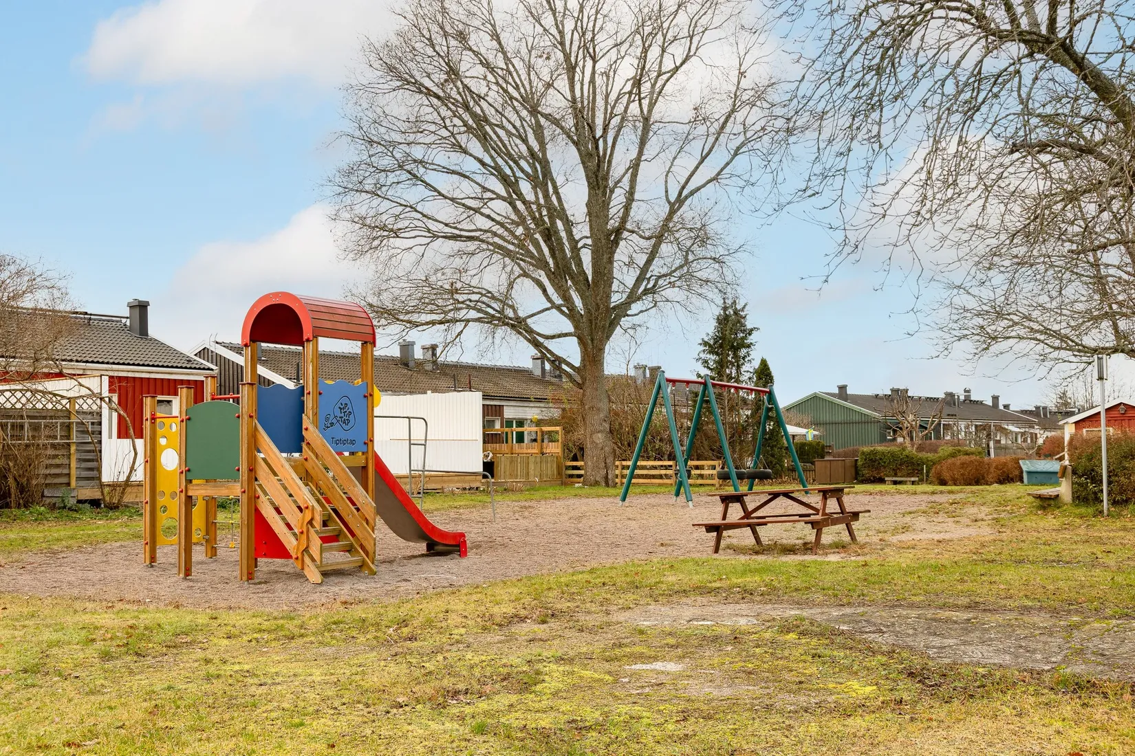 Villa, Radhus, Blomsterkungsvägen 142, Hässelby/Backlura, Stockholm