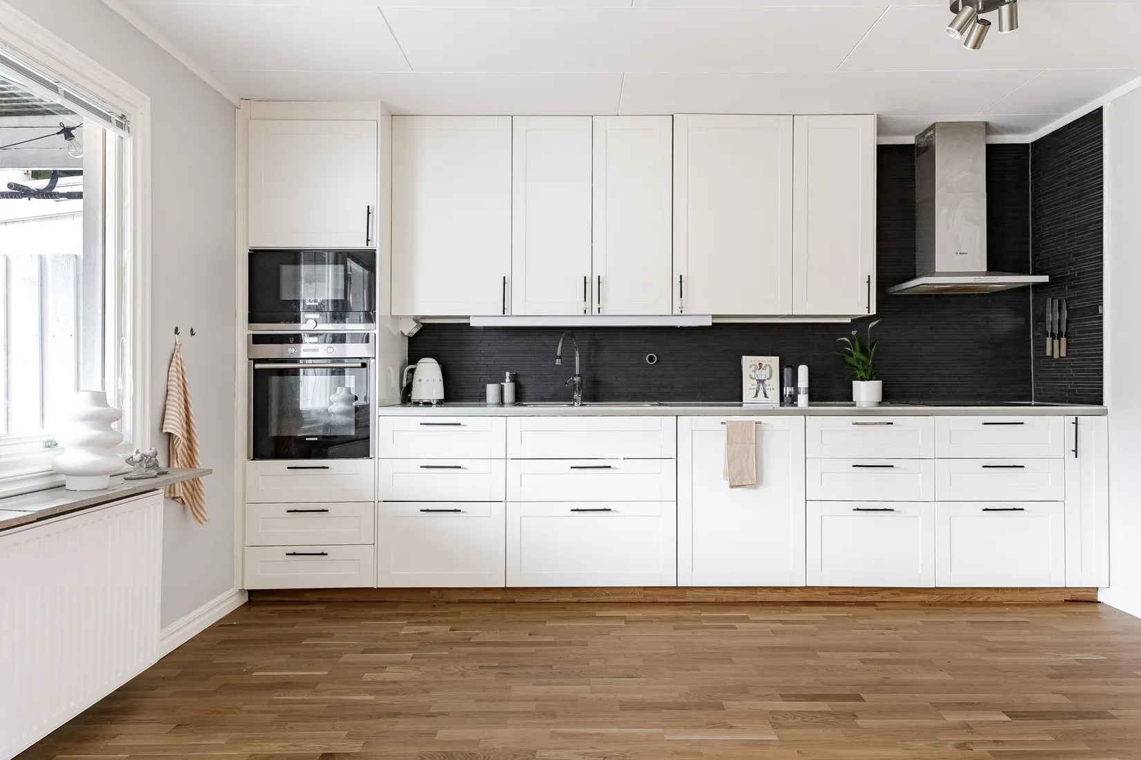 Villa, Radhus, Blomsterkungsvägen 142, Hässelby/Backlura, Stockholm