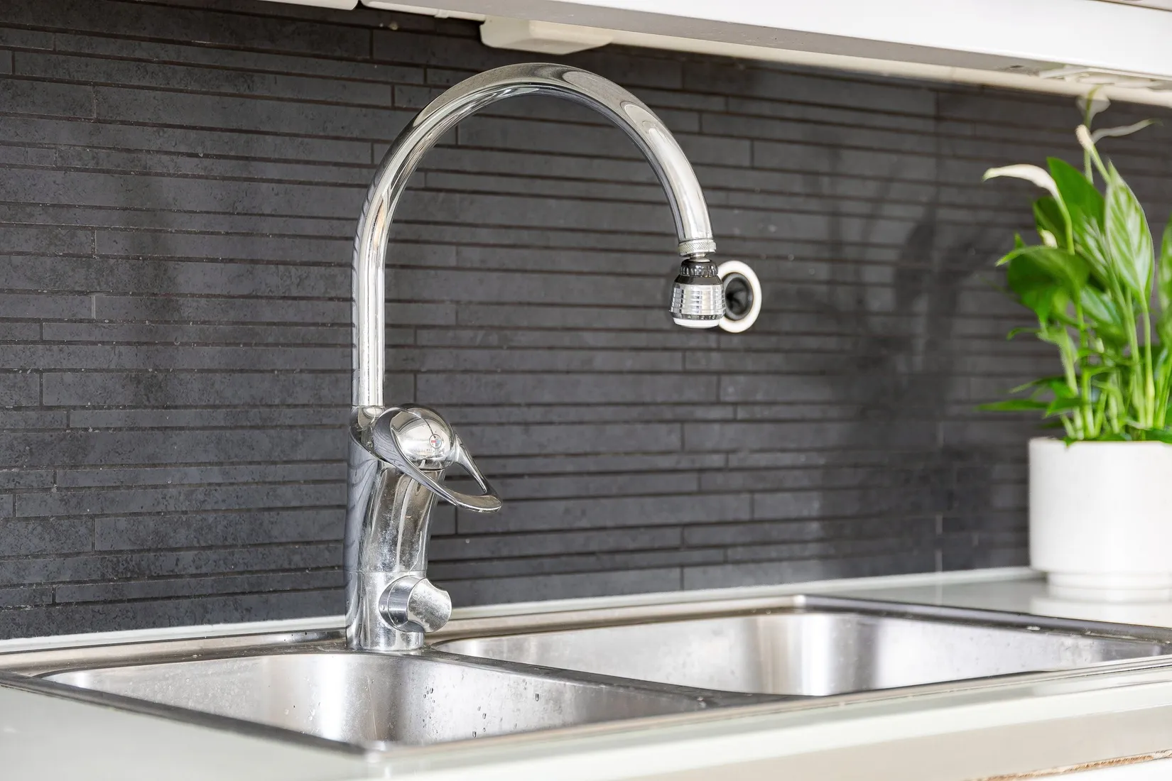 Villa, Radhus, Blomsterkungsvägen 142, Hässelby/Backlura, Stockholm