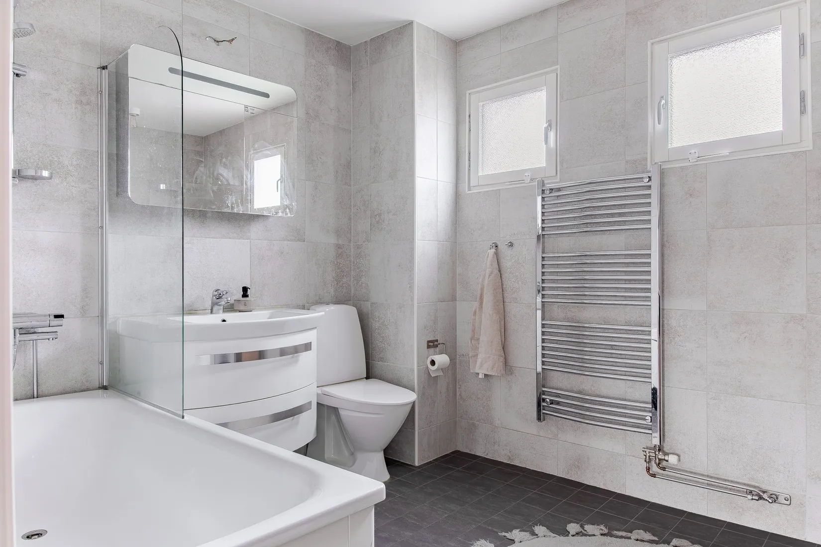 Villa, Radhus, Blomsterkungsvägen 142, Hässelby/Backlura, Stockholm