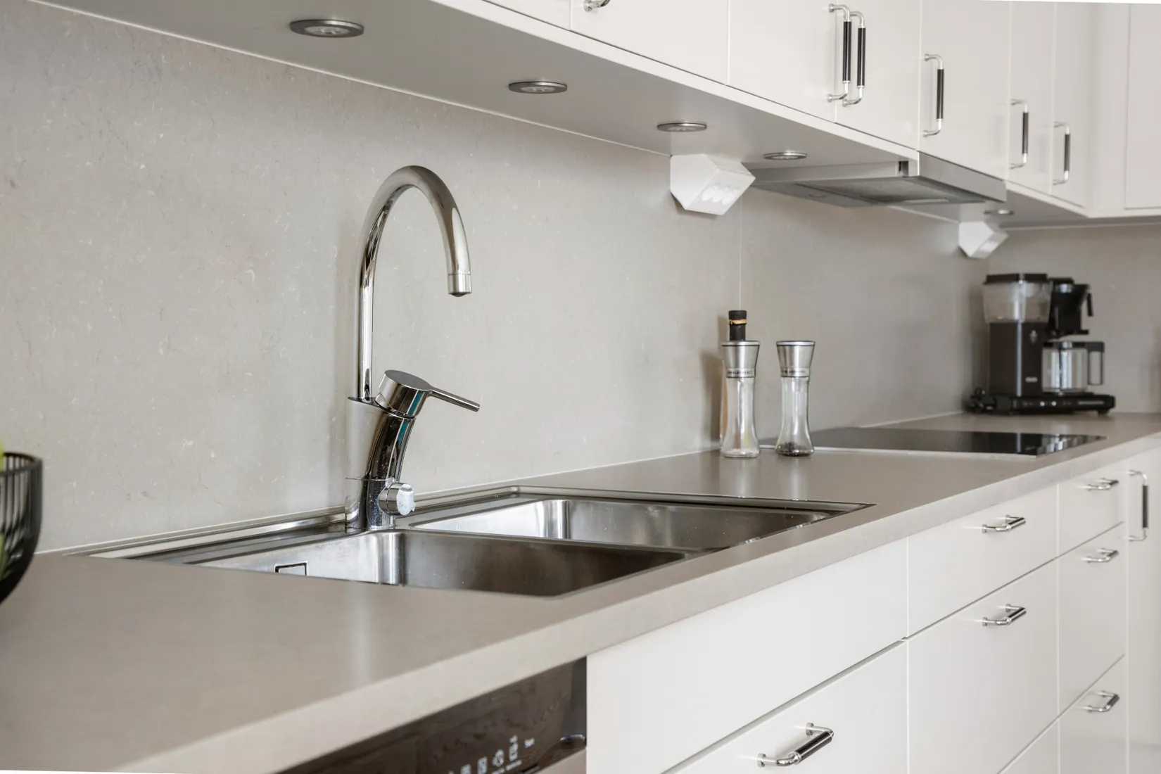 Bostadsrätt, Radhus, Riddersviksvägen 161E, Hässelby Södra Villastad, Stockholm