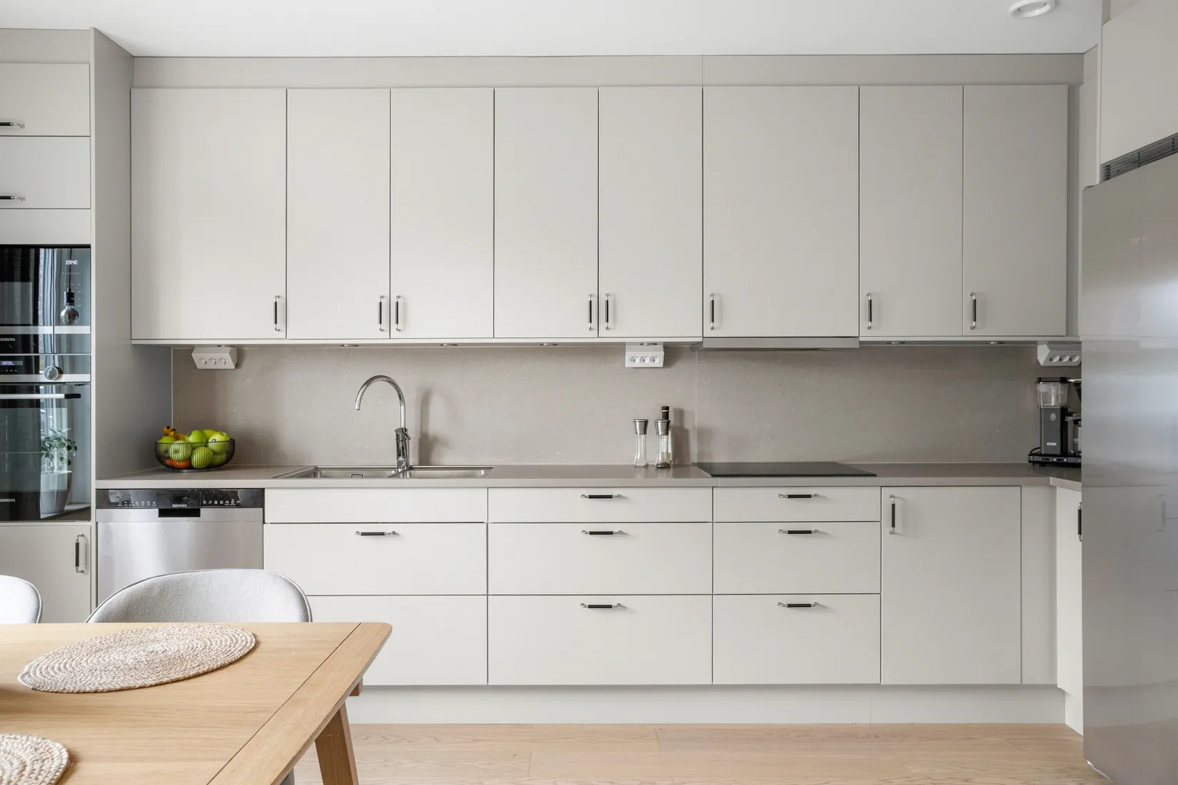 Bostadsrätt, Radhus, Riddersviksvägen 161E, Hässelby Södra Villastad, Stockholm