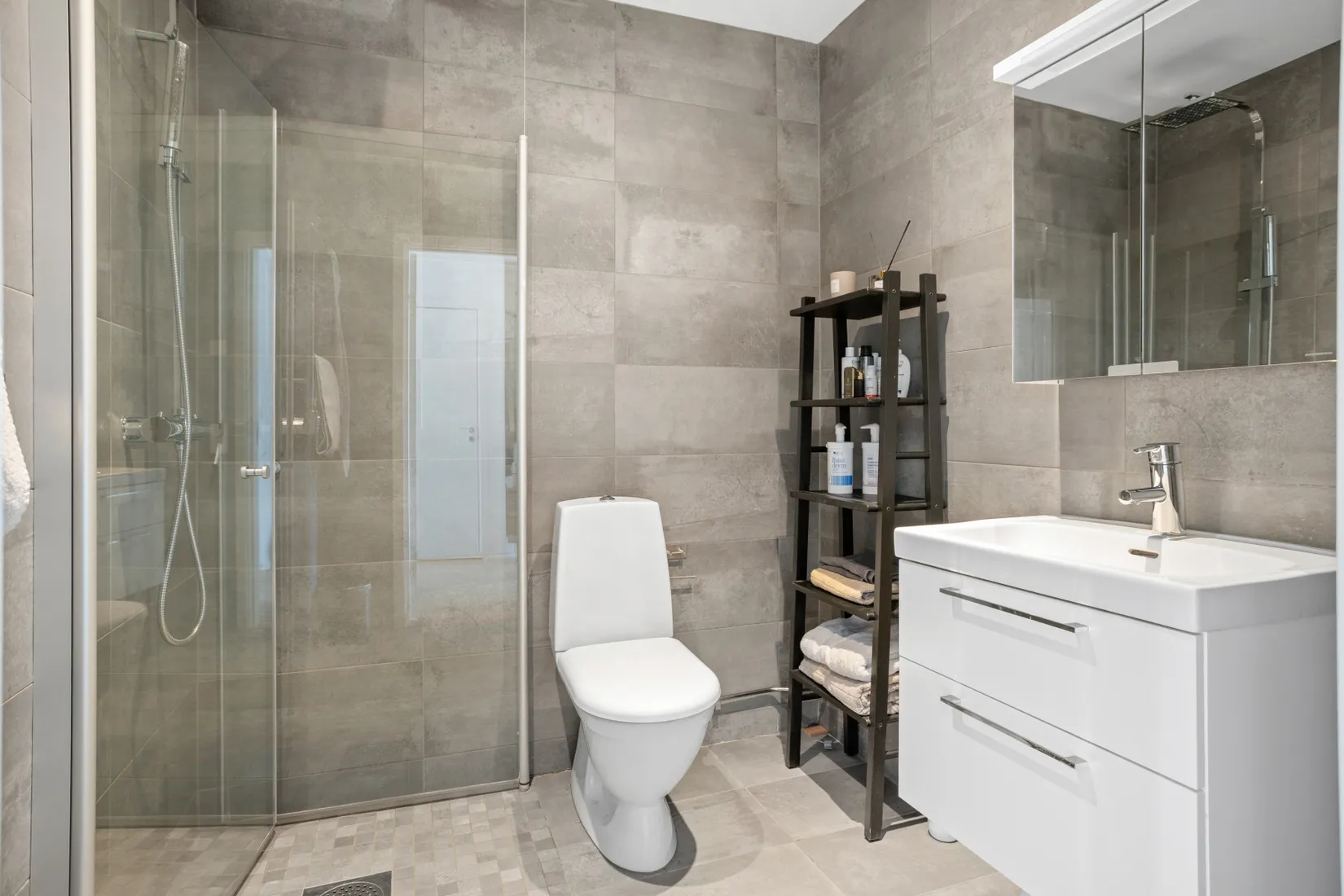 Bostadsrätt, Radhus, Riddersviksvägen 161E, Hässelby Södra Villastad, Stockholm