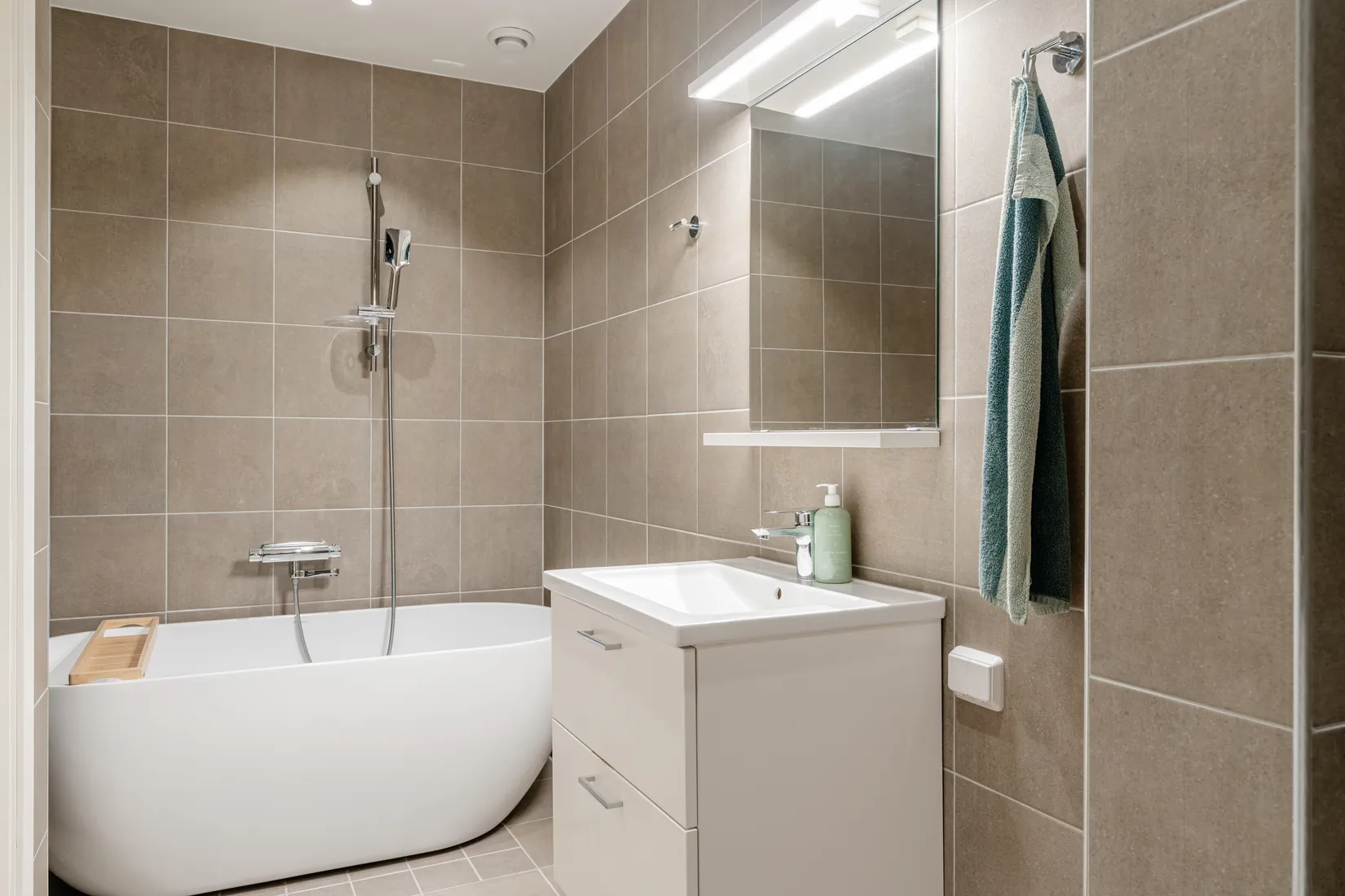 Bostadsrätt, Radhus, Strömgårdsvägen 50, Lindholmen, Vallentuna