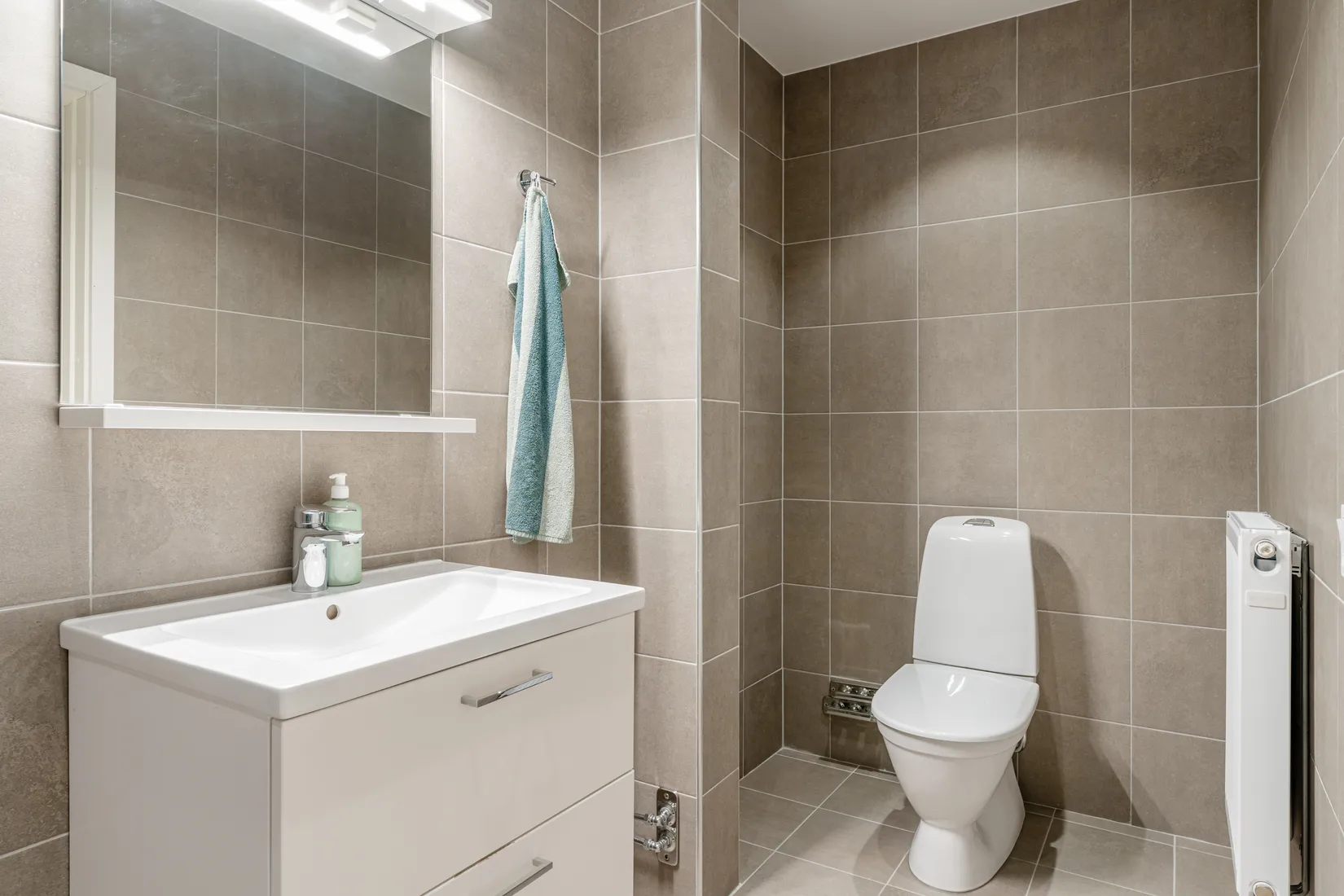 Bostadsrätt, Radhus, Strömgårdsvägen 50, Lindholmen, Vallentuna