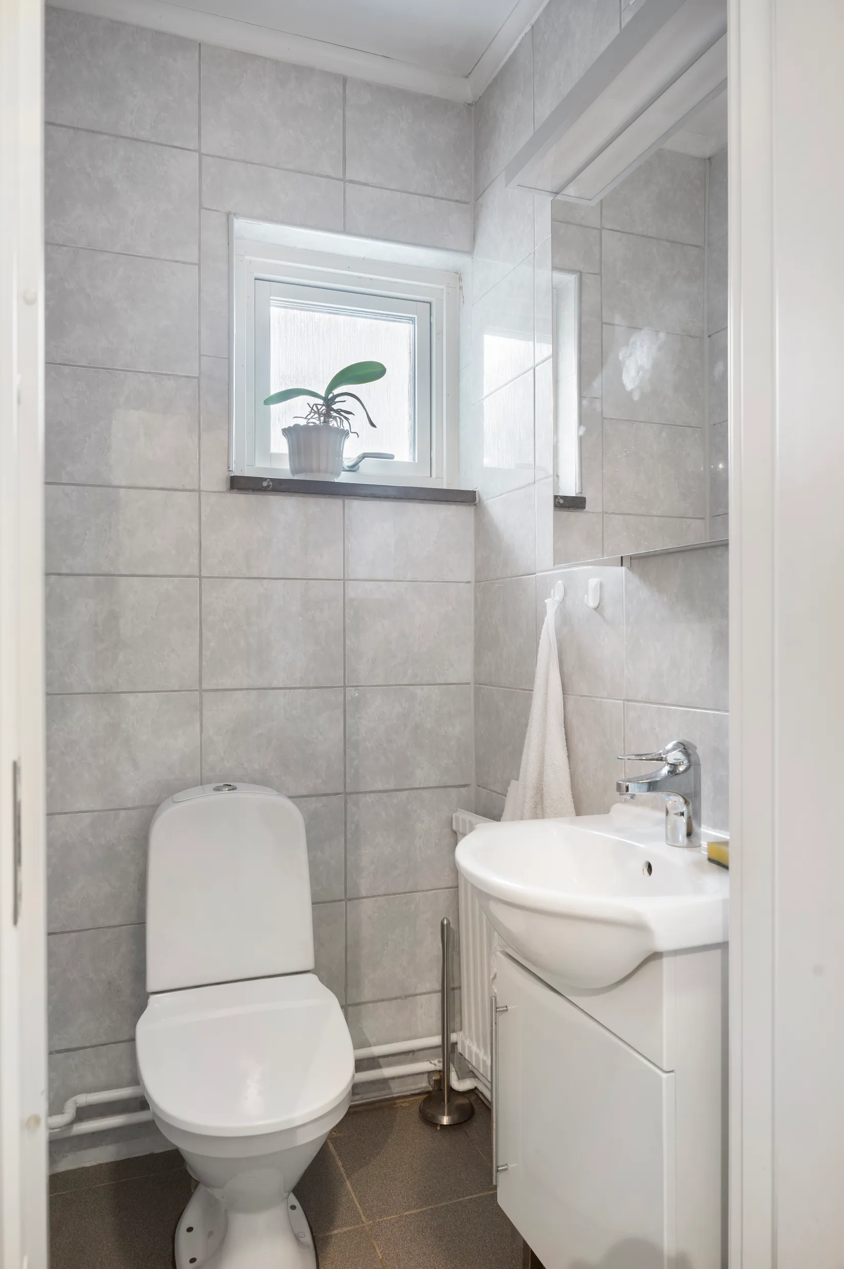 Villa, Radhus, Hantverkaregatan 2, Vara - Centralt, Vara