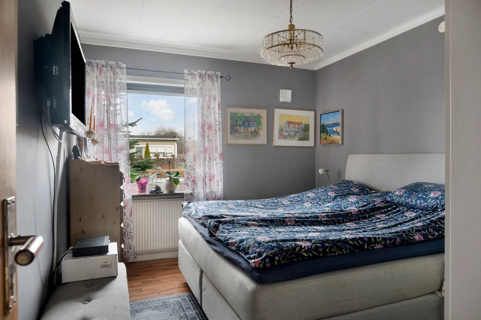 Villa, Radhus, Hantverkaregatan 2, Vara - Centralt, Vara