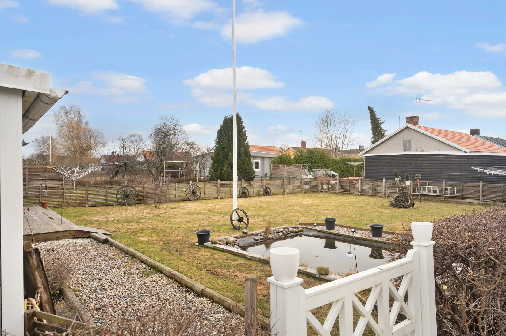 Villa, Radhus, Hantverkaregatan 2, Vara - Centralt, Vara