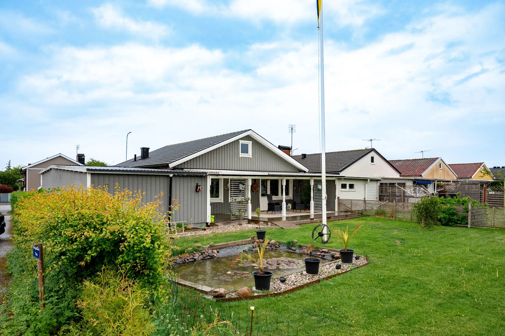 Villa, Radhus, Hantverkaregatan 2, Vara - Centralt, Vara