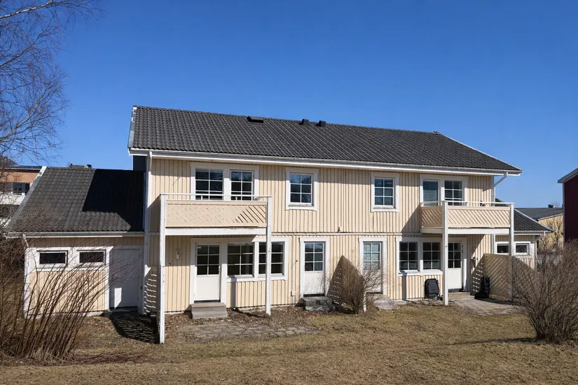 Radhus, Ådalsvägen 17, Bondjöstaden, Härnösand