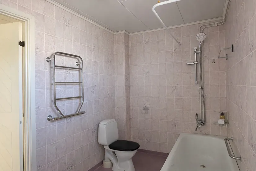 Radhus, Ådalsvägen 17, Bondjöstaden, Härnösand